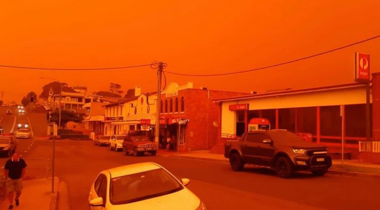 wildfire haze in Australian street
