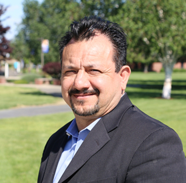 Headshot of Dr. Andrew Sund