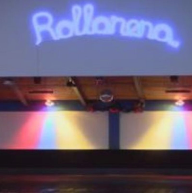 Rollarena neon sign